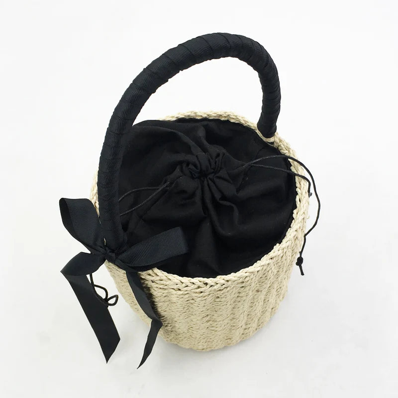 Summer Aesthetics: Chic Straw Woven Bucket Bag