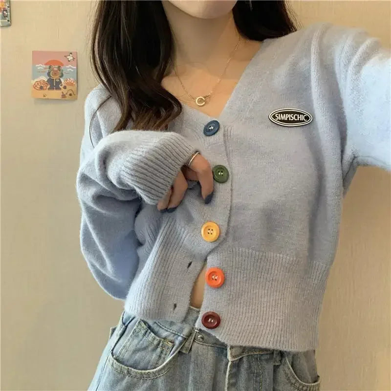 Cute Cropped V-Neck Knit Cardigan for Women – 2025 Autumn Trend