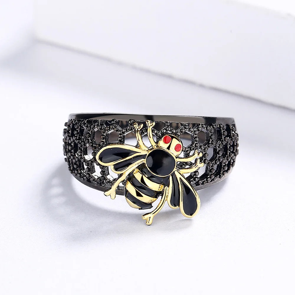Golden Bee Enamel Cocktail Ring – Unique Vintage-Inspired Adjustable Zircon Ring