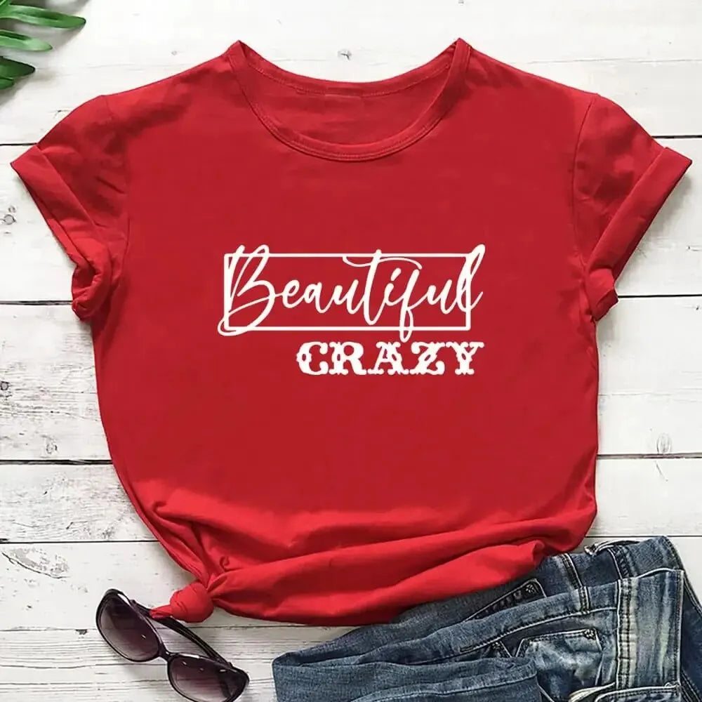 Chic Graphic Tee for an Effortless Casual Summer Street Style