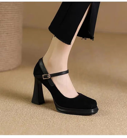 Retro Charm Mary Jane Heels – Chunky Platform Elegance