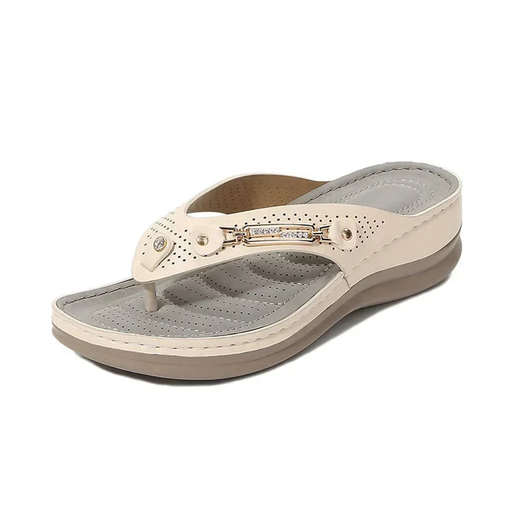Flip Flops Women New Spring Summer Comfortable Slippers Slide Love Decoration Non Slip Holiday Beach Shoes Casual Female Sandals