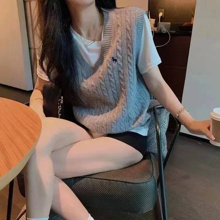 Fantastic Vest Sleeveless Knitted Crop Sweater