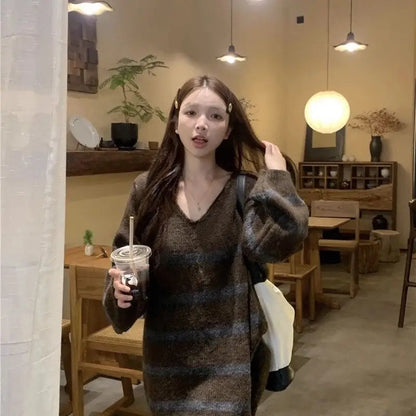 Retro V Neck Twist Knitted Women Winter Sweaters
