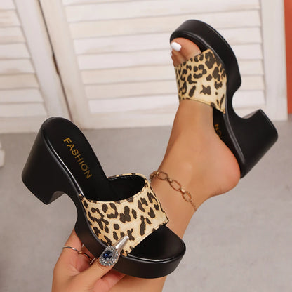 Luxury Studded Sandals Fashion Womens Flip Flops With Low Heel Tassel Summer Roman Shoes Corrective Tassel Boots New Style