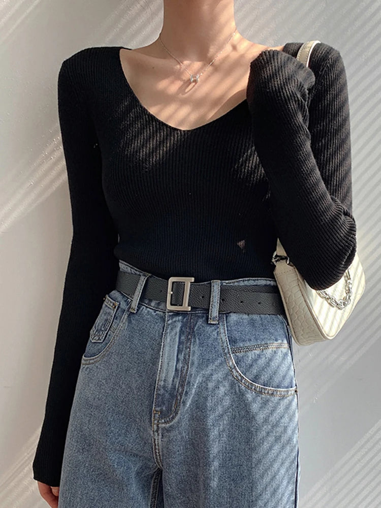 Spring Style V Neck Half Sleeved Knitted Thin Sweater