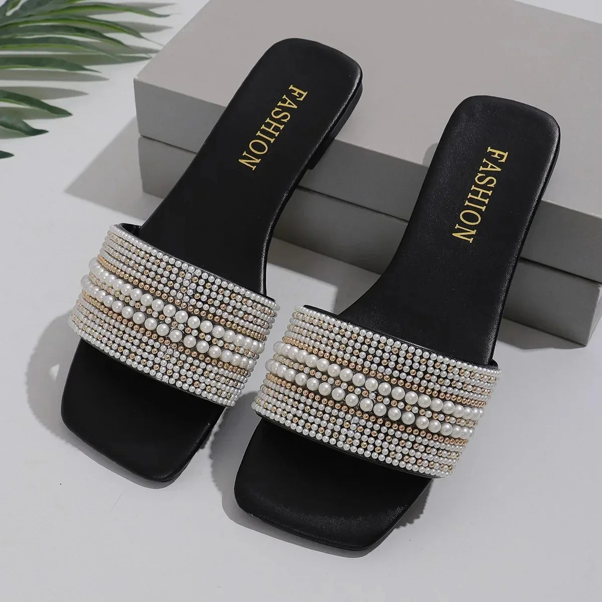 2025 Women S Luxury Bohemian Sandals Beaded Rhinestone Flat Roman Beach Shoes