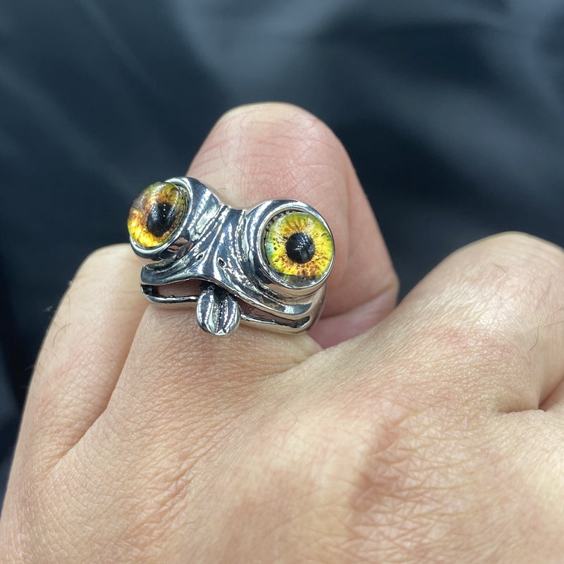 Big-Eyed Frog Ring – Retro Acrylic Adjustable Unisex Statement Ring