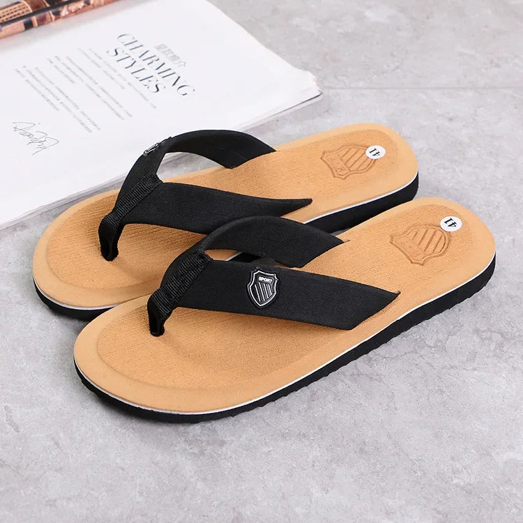 Summer Men Slippers Beach Shoes Male Flip Flops Lightweight Fashion New Arrival Lovers Couple Slippers Unisex Bathroom Slides