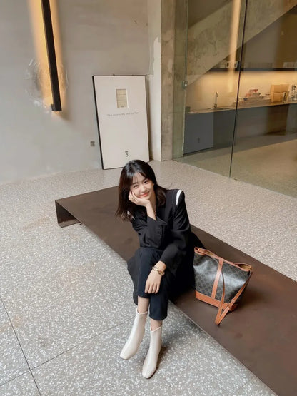 Elegant Zipper Closure Women Suede Boots