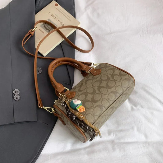 2025 Semi Circle Saddle Shoulder Bag Designer Crossbody With Adjustable Wide Strap