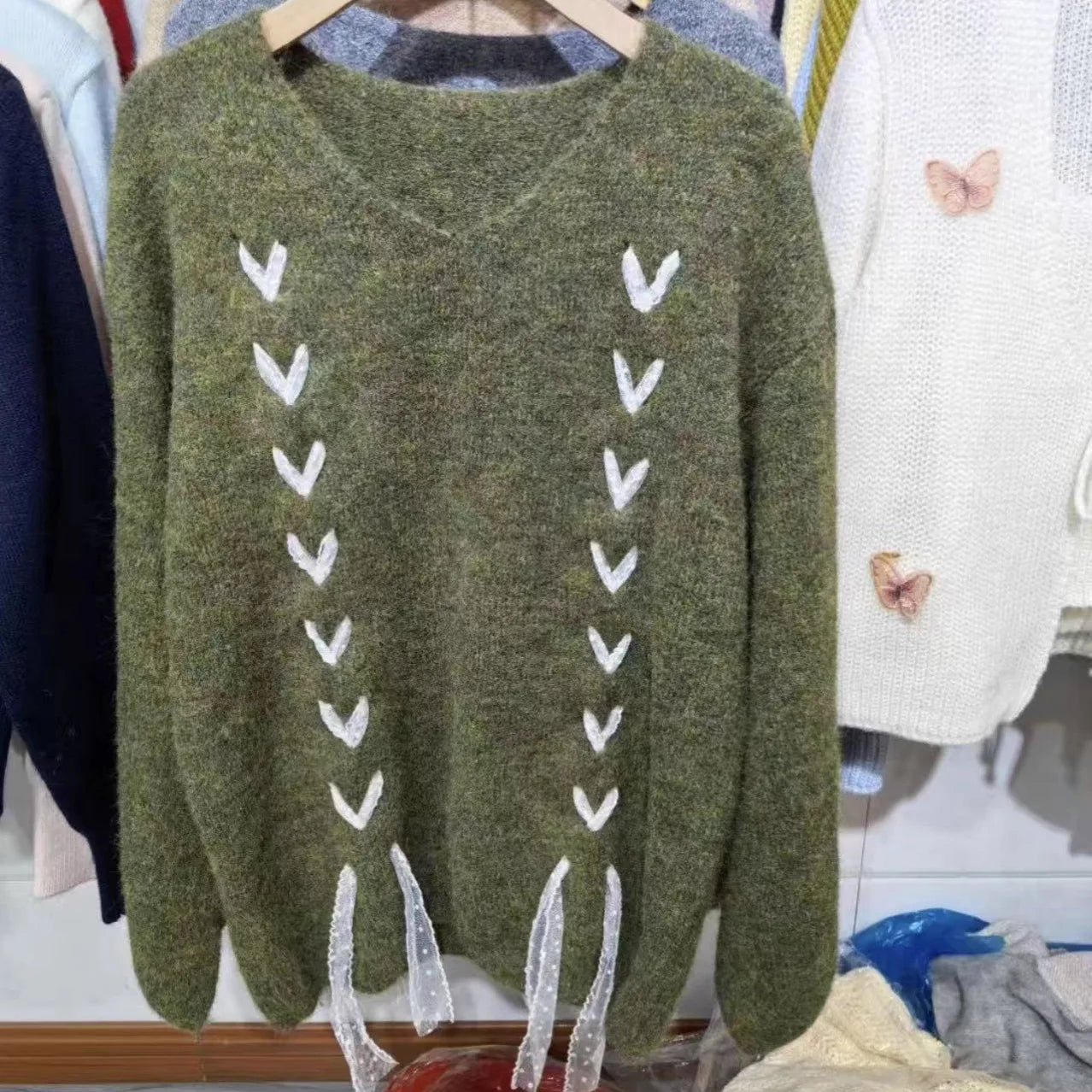 2025 Fall Winter White Knitted Sweater For Women Fashion Sweatshirt Luxury Designer Knit Pink Elegant Tops