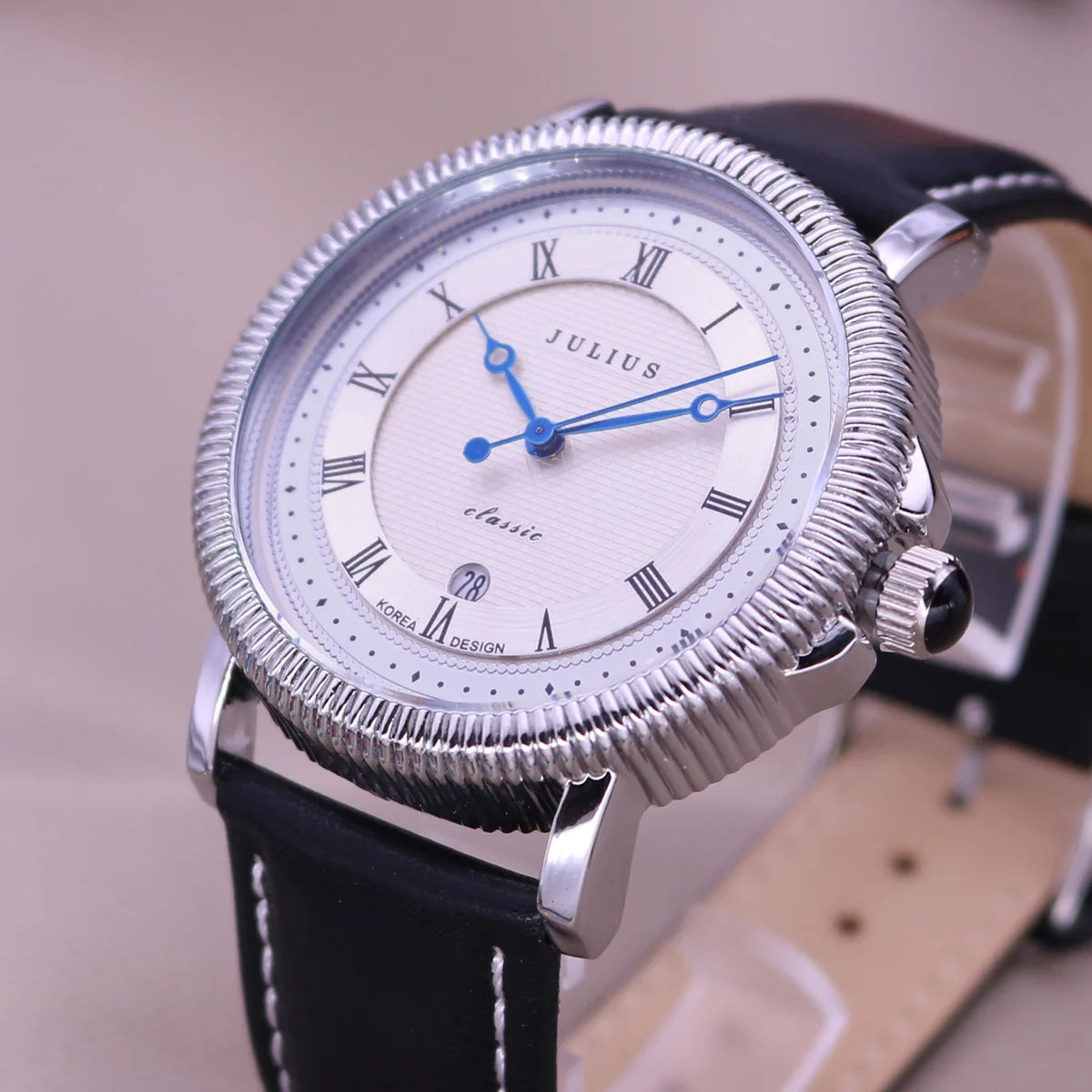 Creative Leather Auto Date Quartz Watches For Men