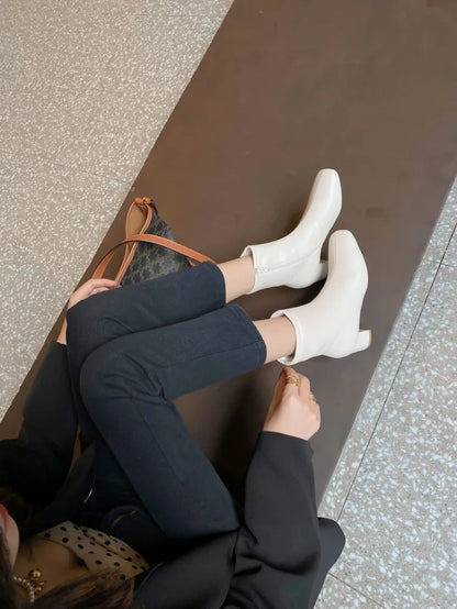 Elegant Zipper Closure Women Suede Boots