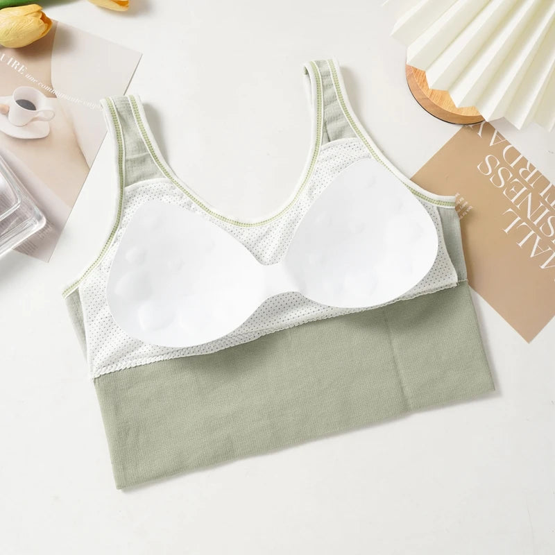 Active Lifestyle: Sporty Ribbed Grey Sports Bra