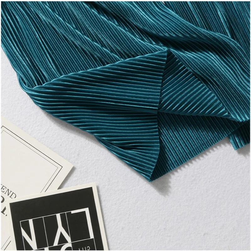 Flowy Teal Pleated Wide-Leg Pants for a Coastal Vacation Mood