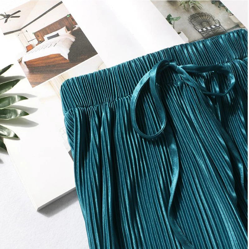 Flowy Teal Pleated Wide-Leg Pants for a Coastal Vacation Mood