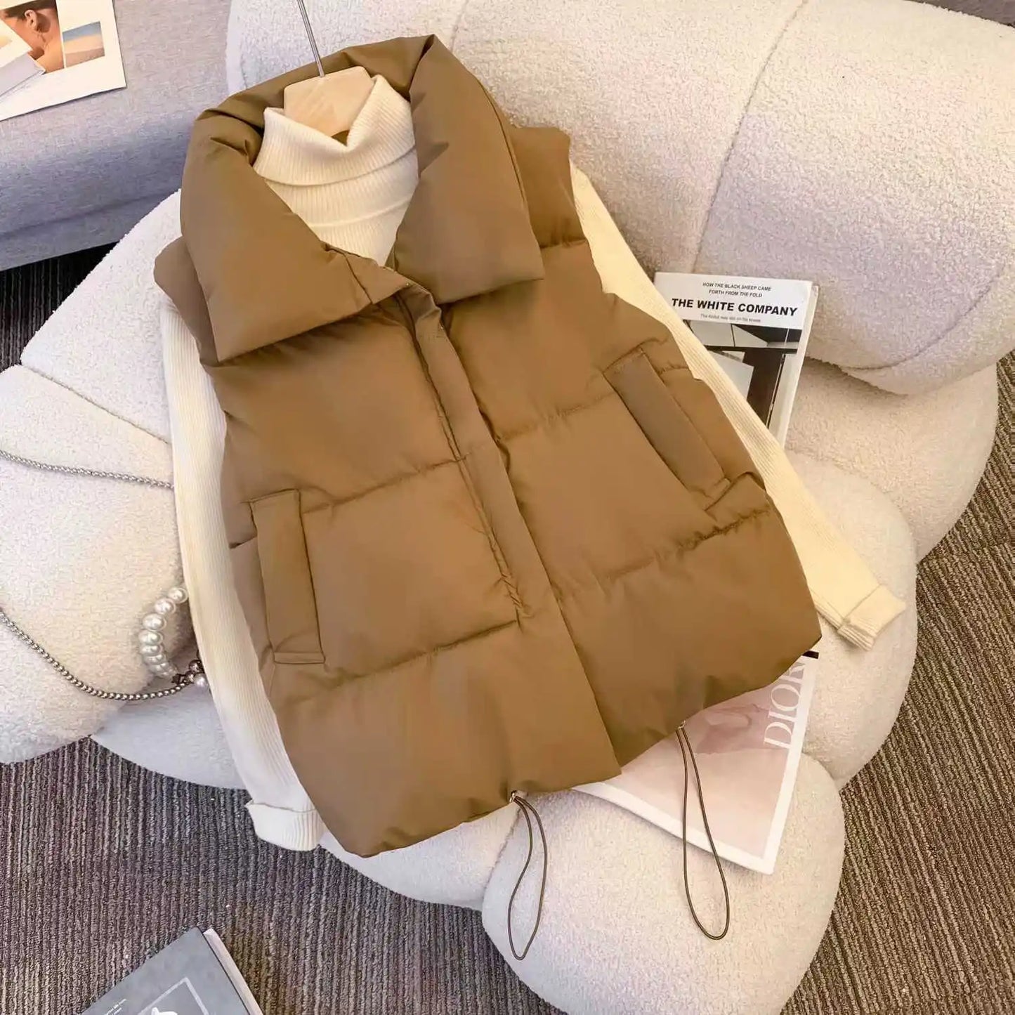 Elegant Winter Down Vest for Effortless Chic Office Street Style Layering
