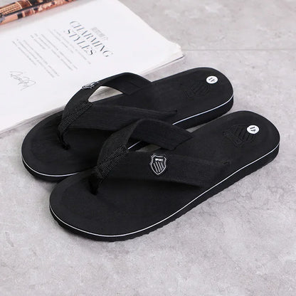 Summer Men Slippers Beach Shoes Male Flip Flops Lightweight Fashion New Arrival Lovers Couple Slippers Unisex Bathroom Slides