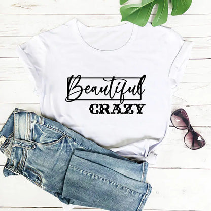 Chic Graphic Tee for an Effortless Casual Summer Street Style