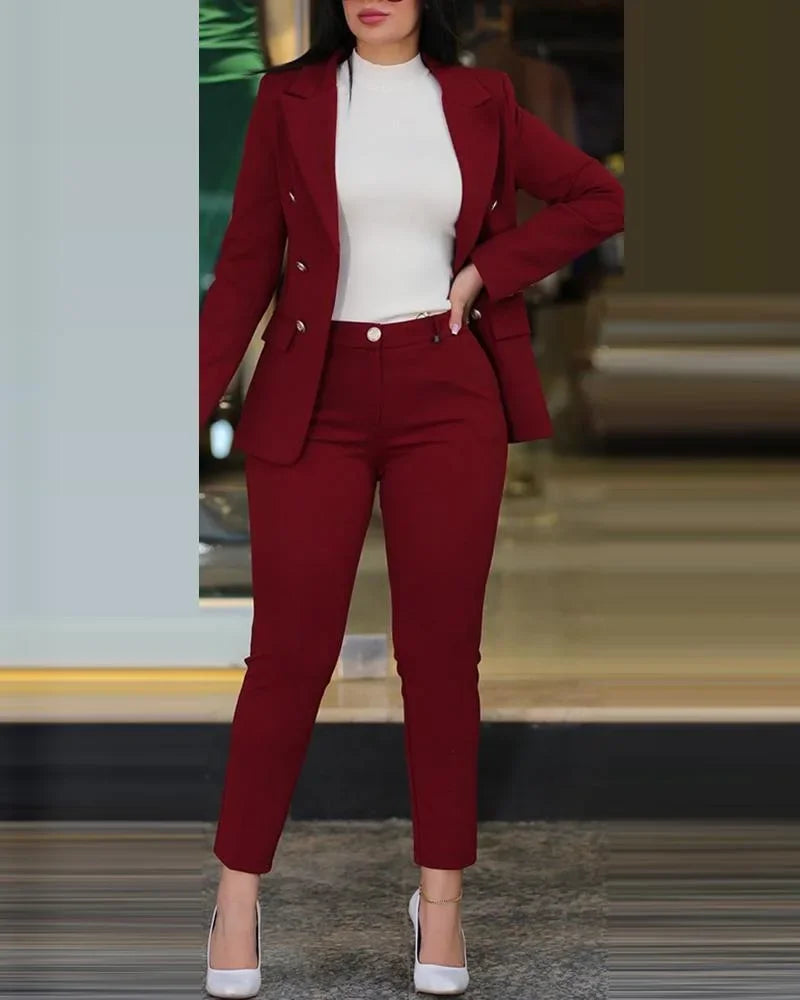Corporate Chic - Elegant Double-Breasted Blazer Suit