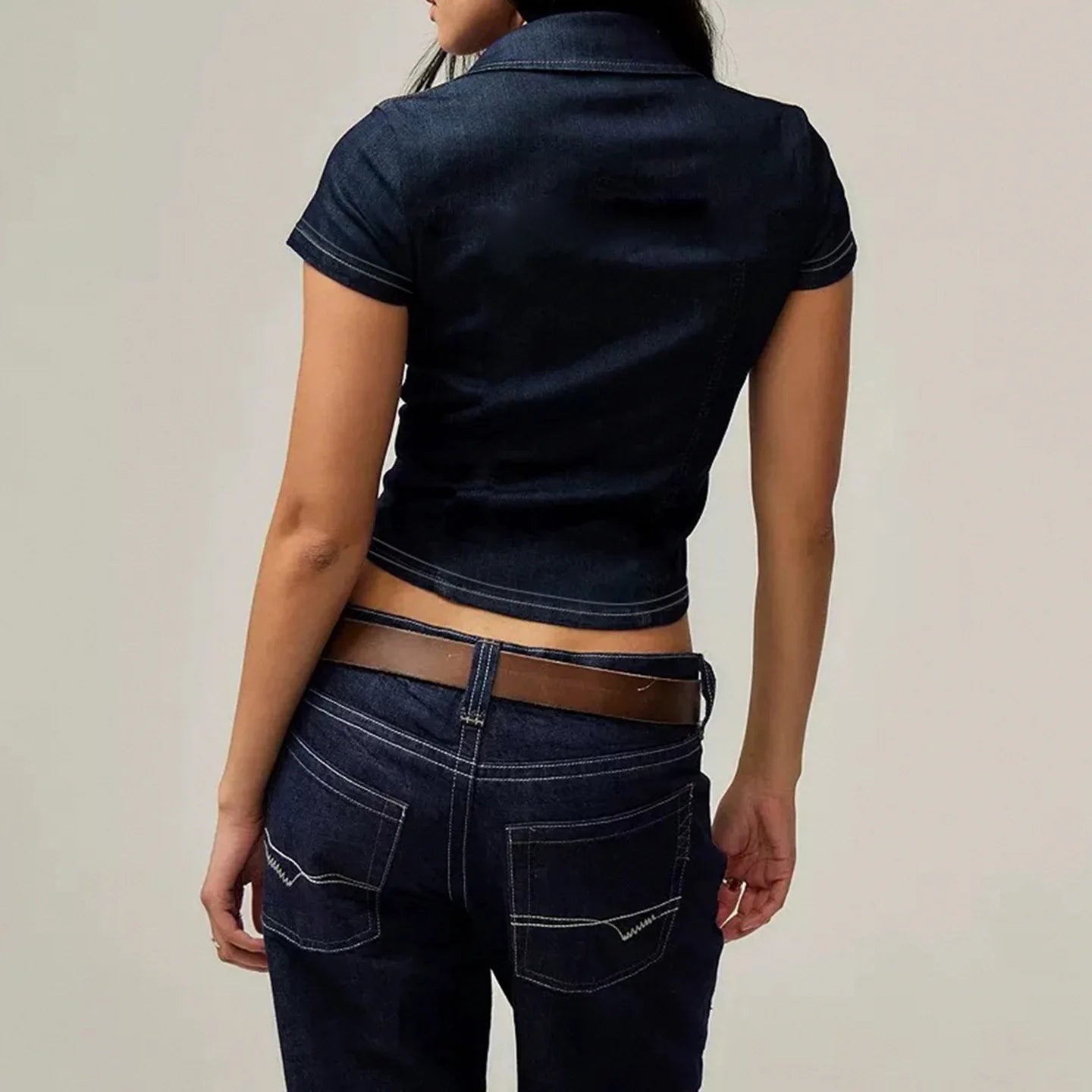 Timeless Sophistication: Slim-Fit V-Neck Single-Breasted Cardigan
