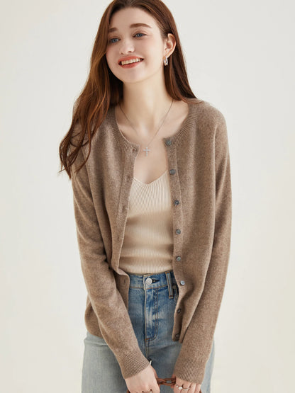 100% Merino Wool Knit Cardigan for Women – Timeless Vintage Style