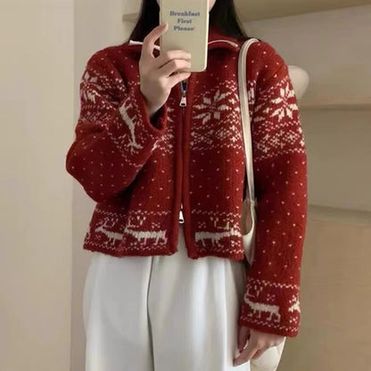 Parisian Chic: The Vintage-Inspired Stand-Collar Knit