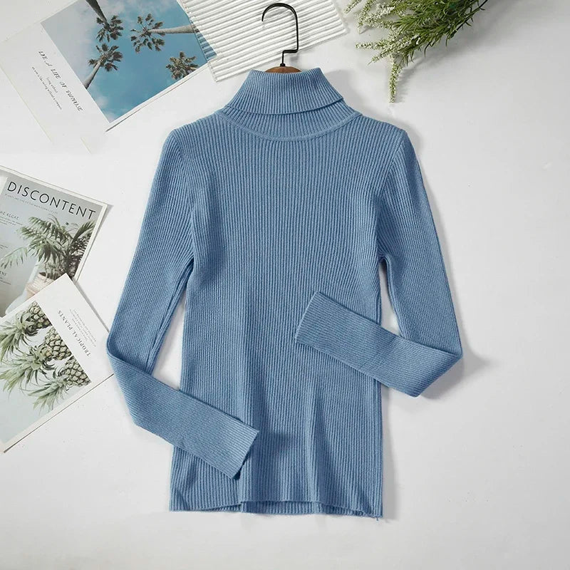 Timeless Basic: Solid Cashmere-Blend Turtleneck Jumper