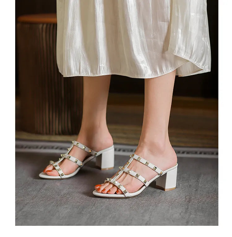 High-End Genuine Leather Flat Sandals: Luxury Open-Toe Style