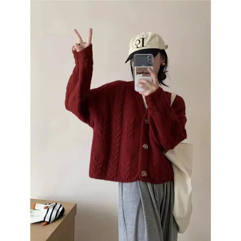 Nostalgic Comfort: The Relaxed-Fit Heritage Cardigan