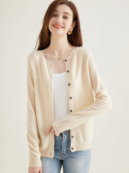 100% Merino Wool Knit Cardigan for Women – Timeless Vintage Style