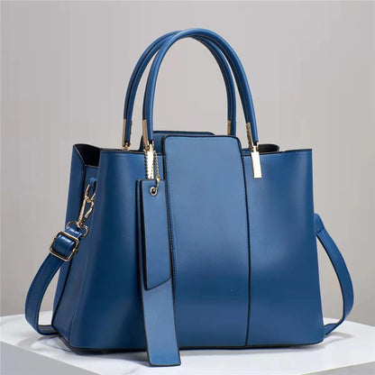 Chic Unveil: Fashionable Women's Tote, Unparalleled Capacity