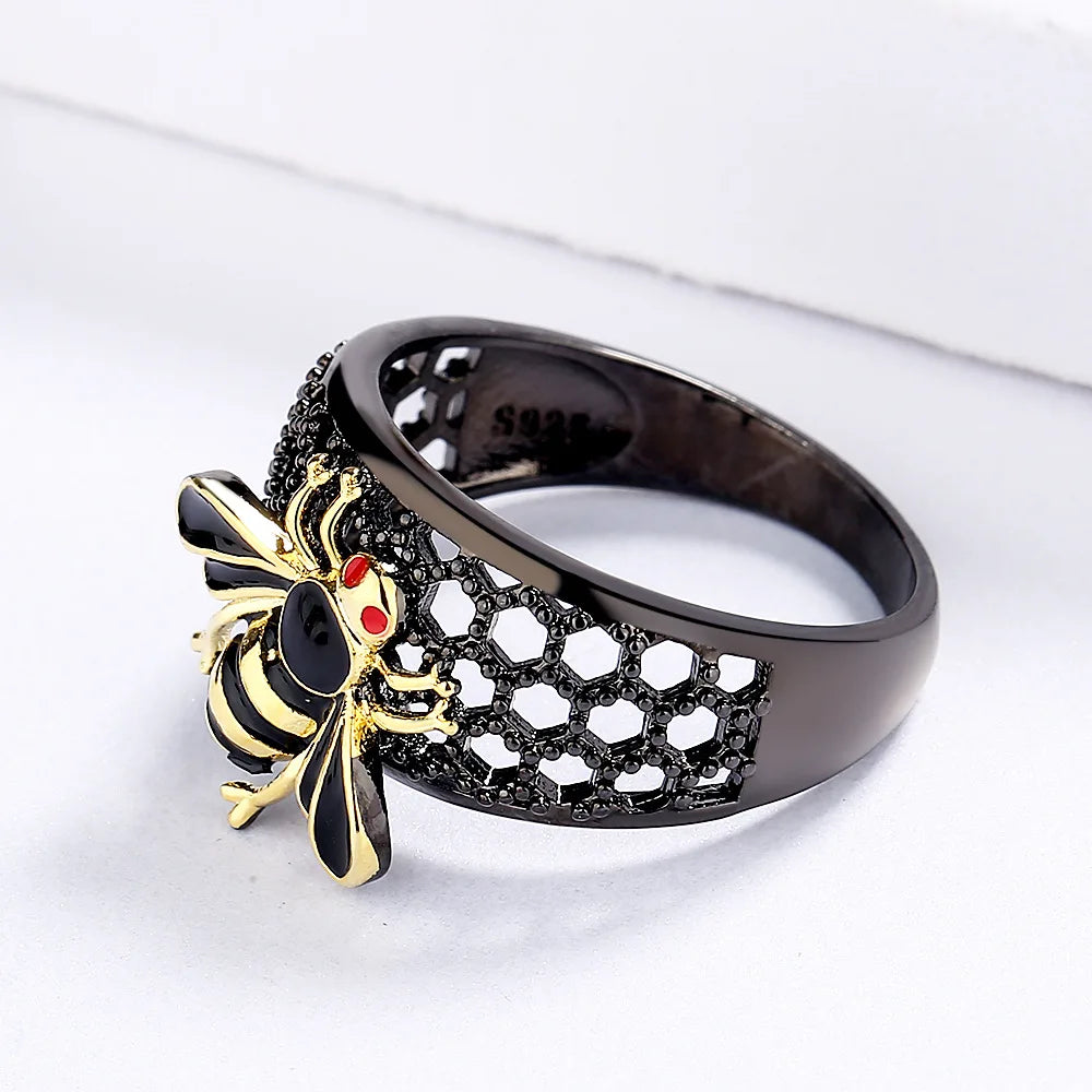 Golden Bee Enamel Cocktail Ring – Unique Vintage-Inspired Adjustable Zircon Ring