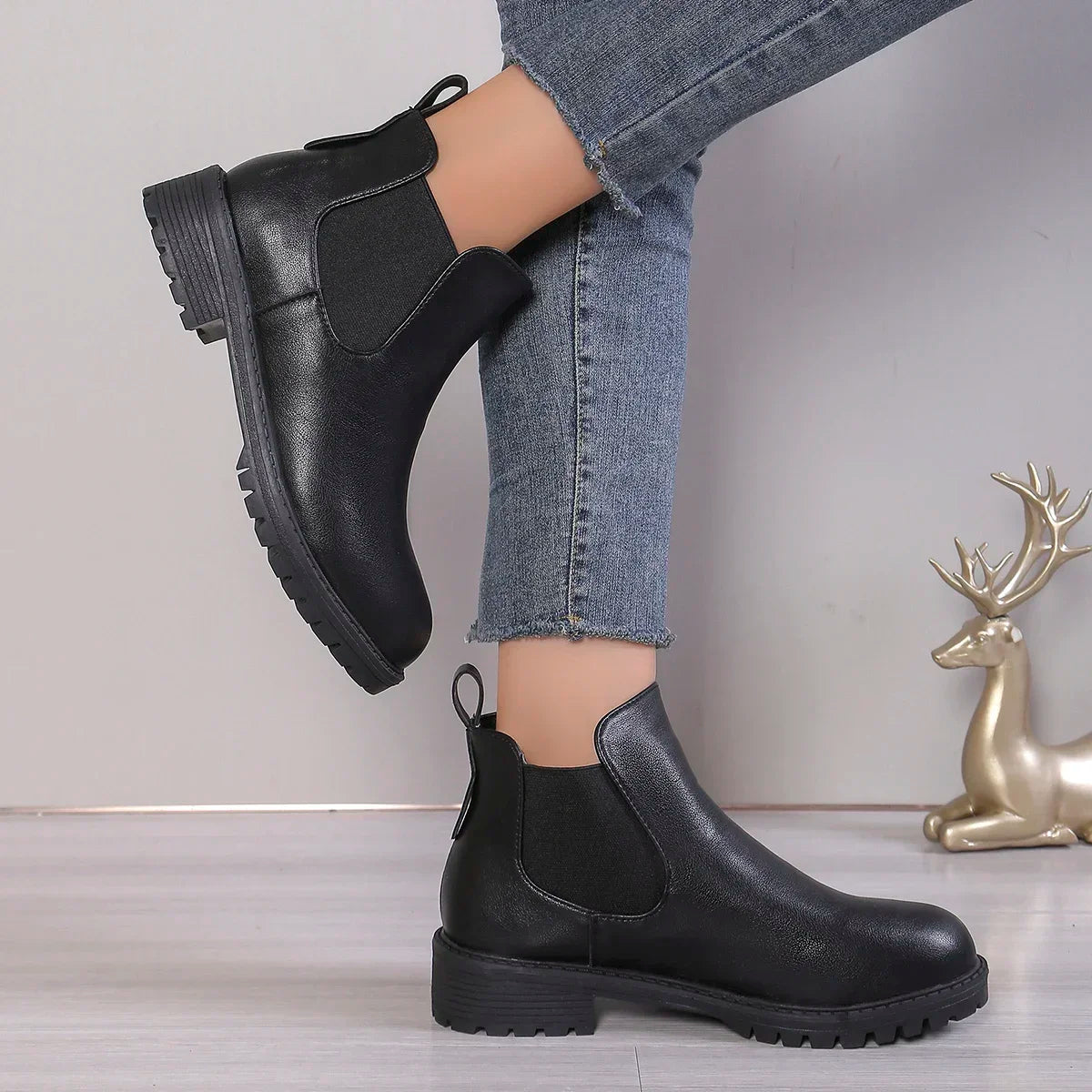 Women Cow Leather Round Toe Thick Sole Ankle Chelsea Boots