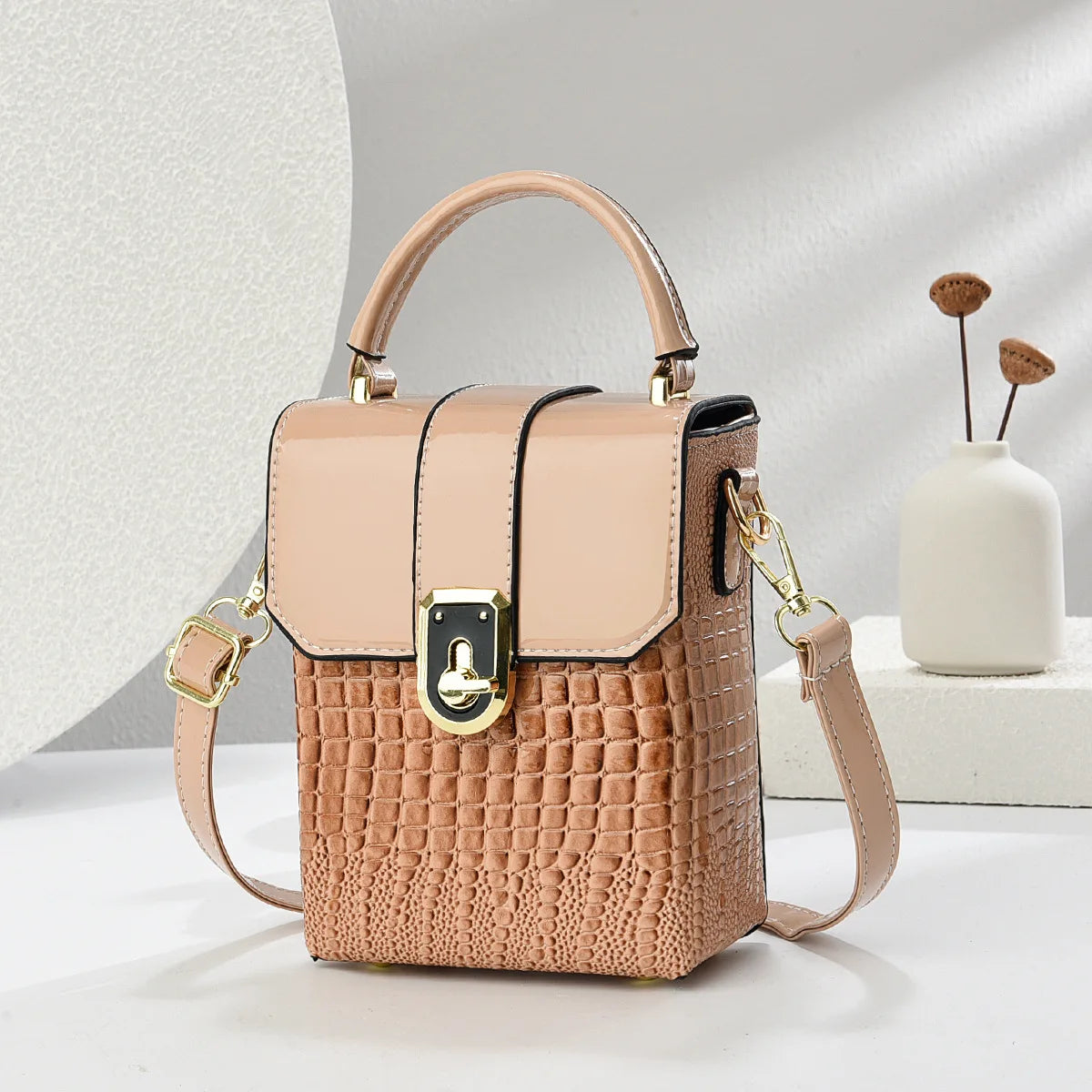 Women Retro Flap Messenger Bags