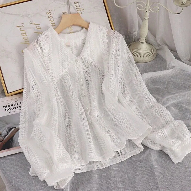 Romantic Heritage: Lace-Up Peter Pan Collar Cardigan Blouse