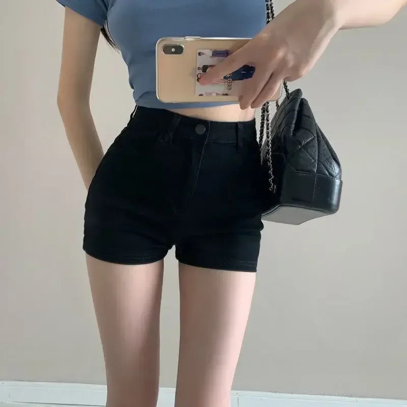 Street Style: Acid Wash High-Waisted Denim Shorts