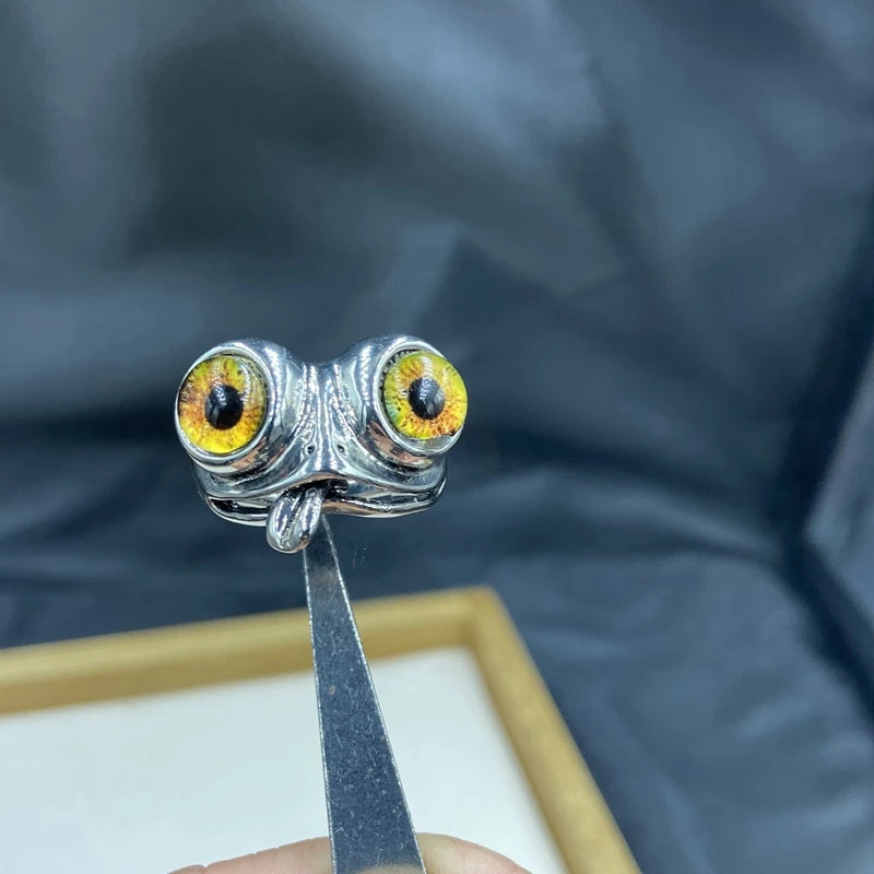 Big-Eyed Frog Ring – Retro Acrylic Adjustable Unisex Statement Ring