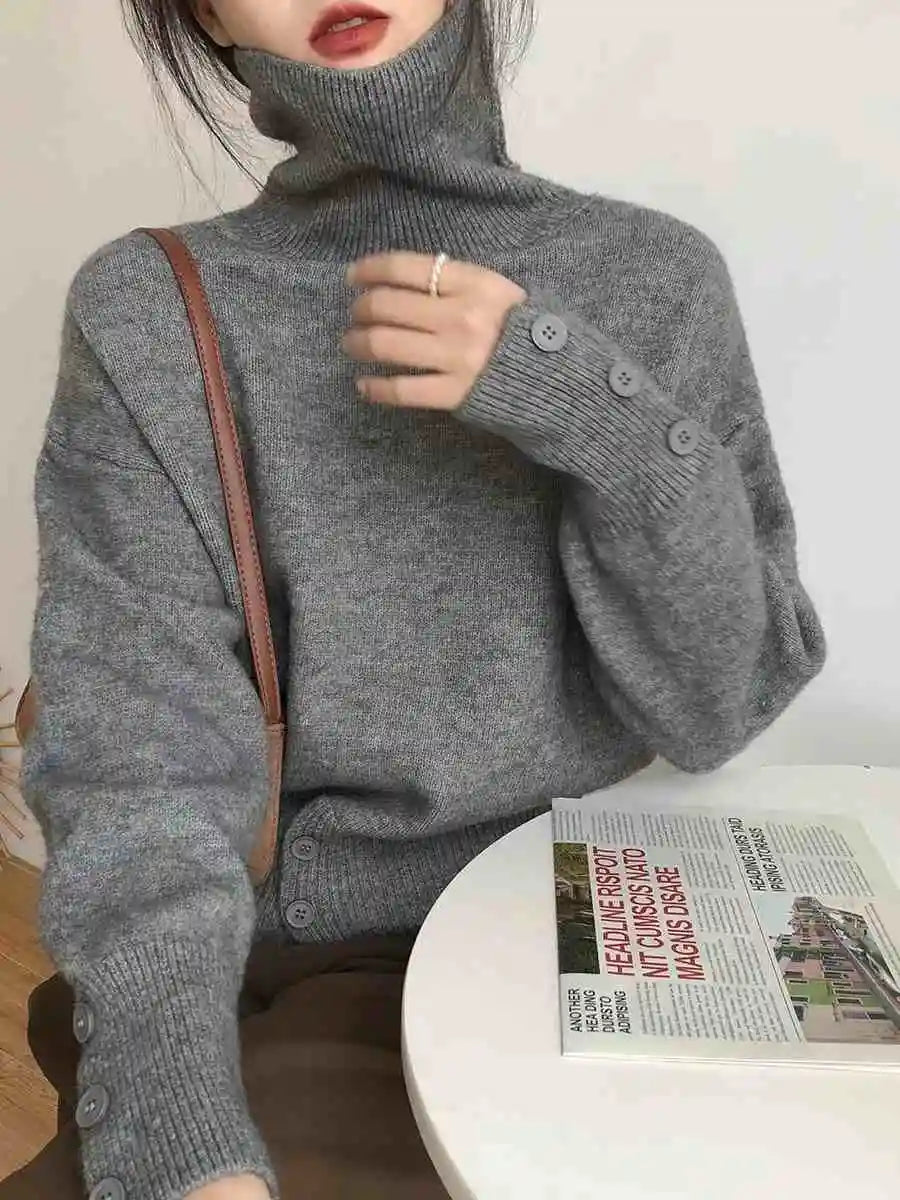 Cozy Black Turtleneck Sweater for Winter City Dates