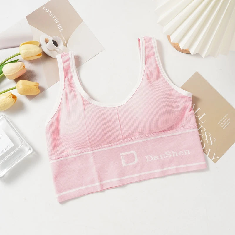 Active Lifestyle: Sporty Ribbed Grey Sports Bra