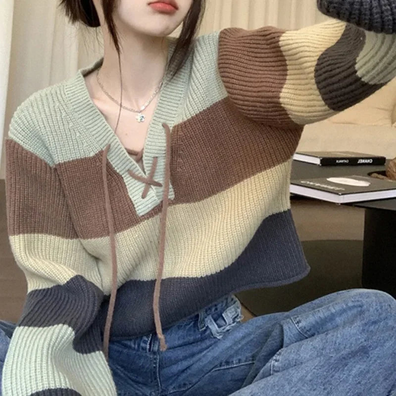 Vintage Cool Design Contrast Stripe Lace Up V-Neck Sweater