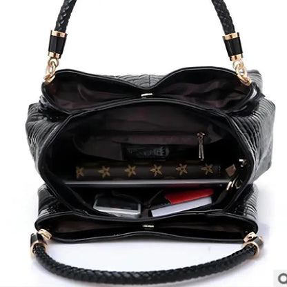 Large Capacity Crocodile Style Bright Black Handbag