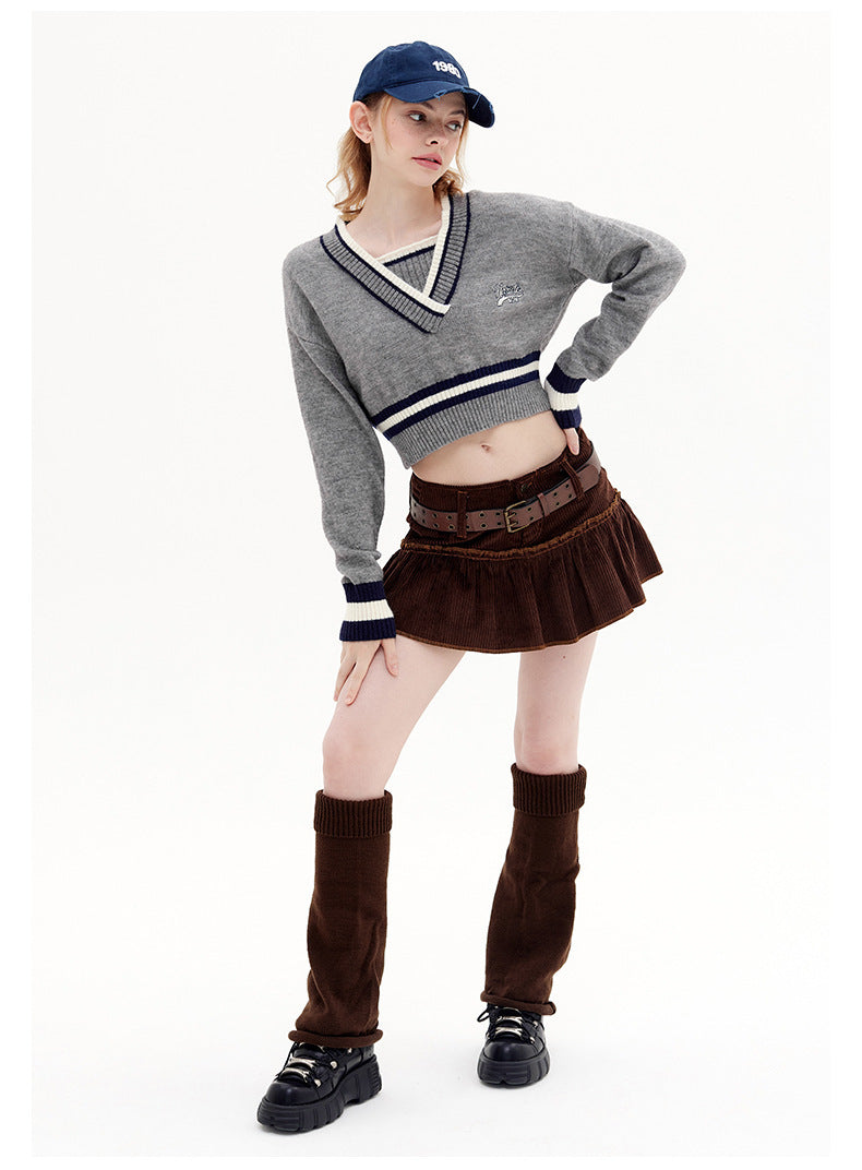 Two-Tone V-Neck Sweater for Women – Cute Oversized Pullover with Embroidery