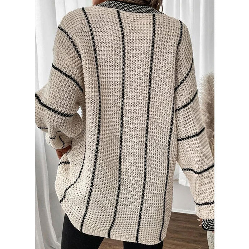 Effortless Elegance: Vertical Knit Casual Pullover