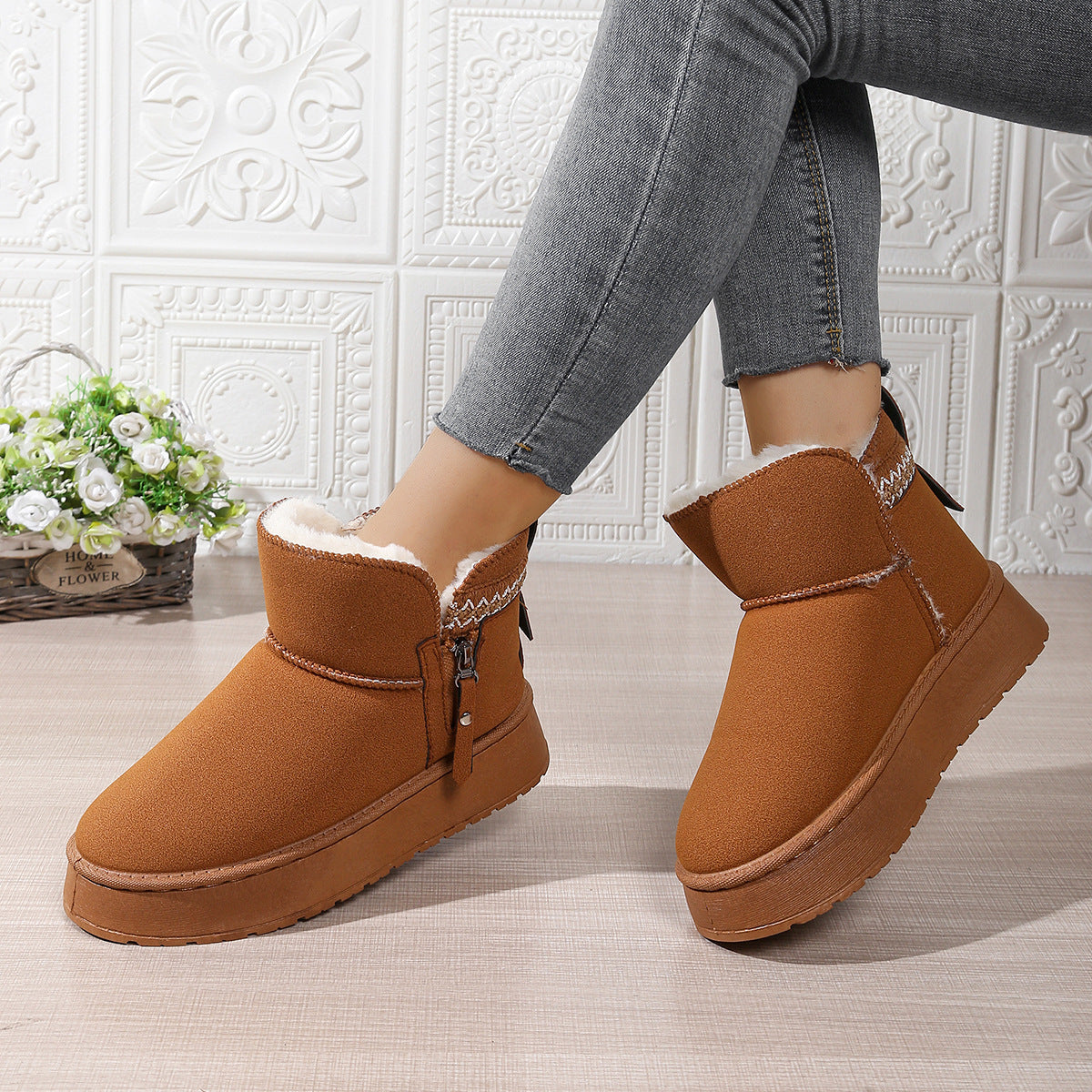 Pretty Warm Suede Ladies Snow Boots