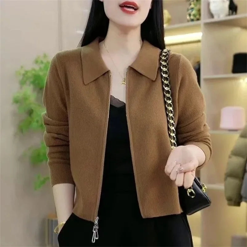The Seasonal Staple: Your Go-To Spring/Autumn Cardigan