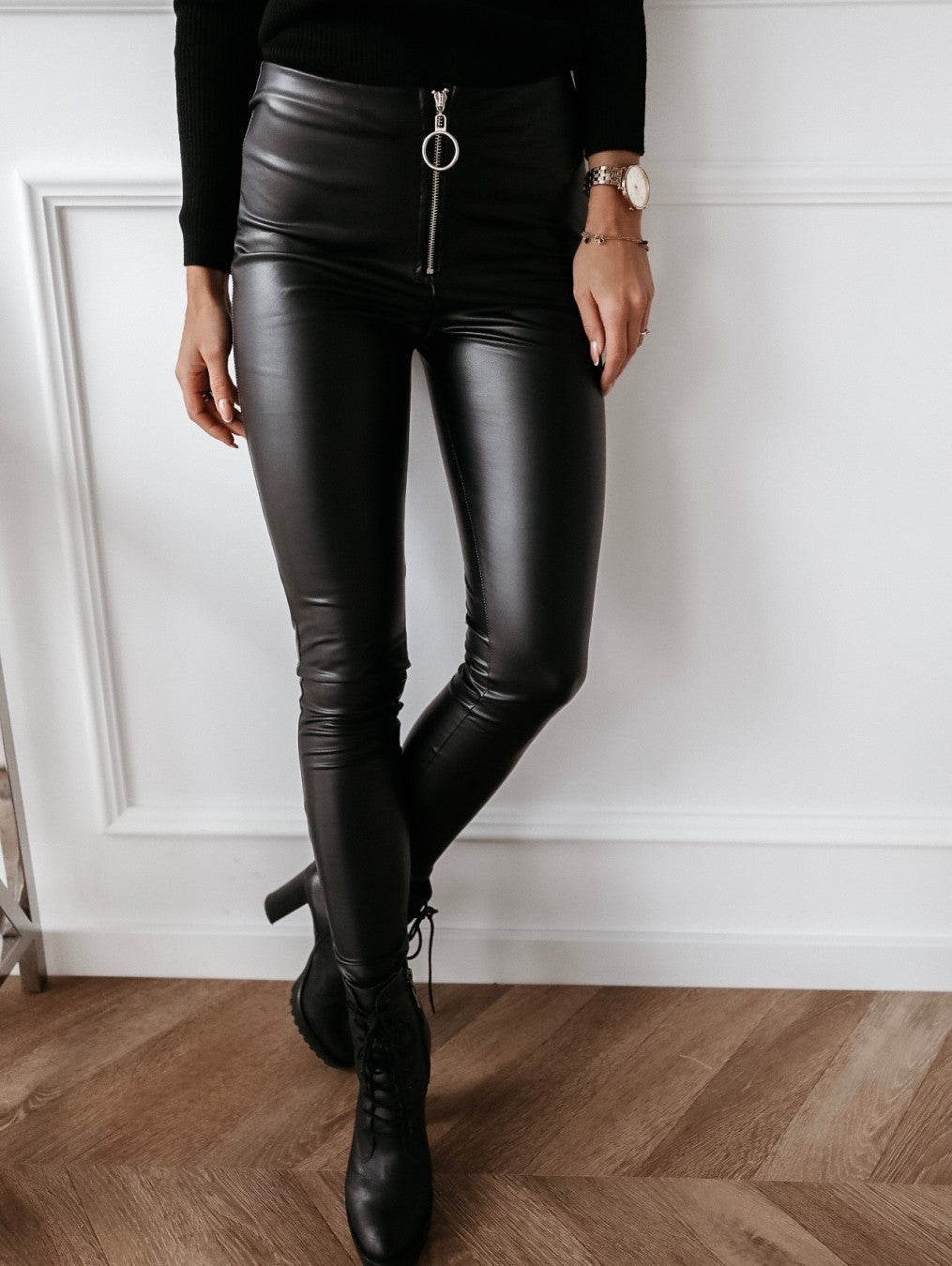 Dreamy Shiny Pu Leather Skinny Sexy Pants For Women