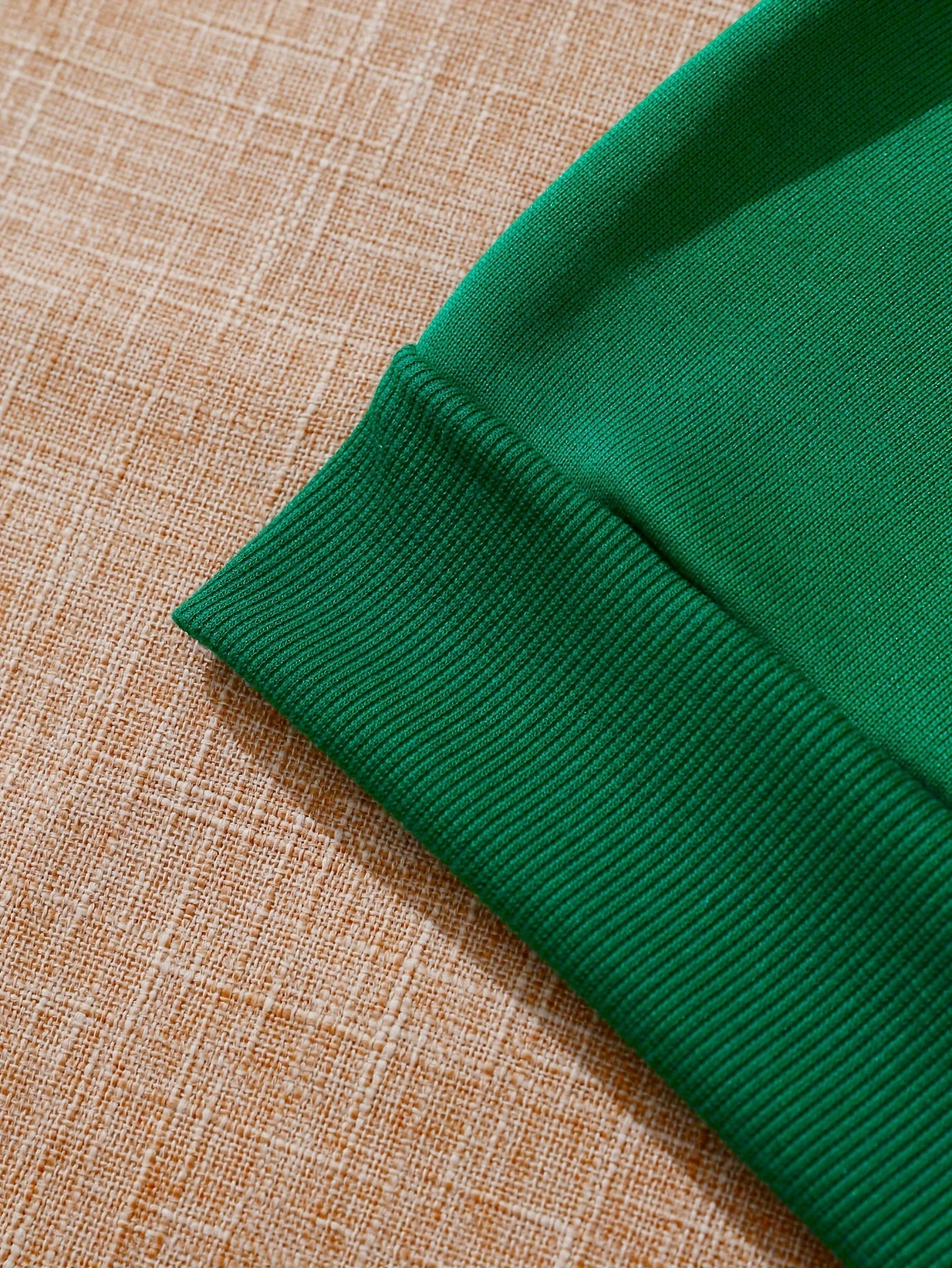 Plus Size CRAZY Print Hoodie – Women’s Casual Pullover Sweatshirt with Kangaroo Pocket for Fall/Winter