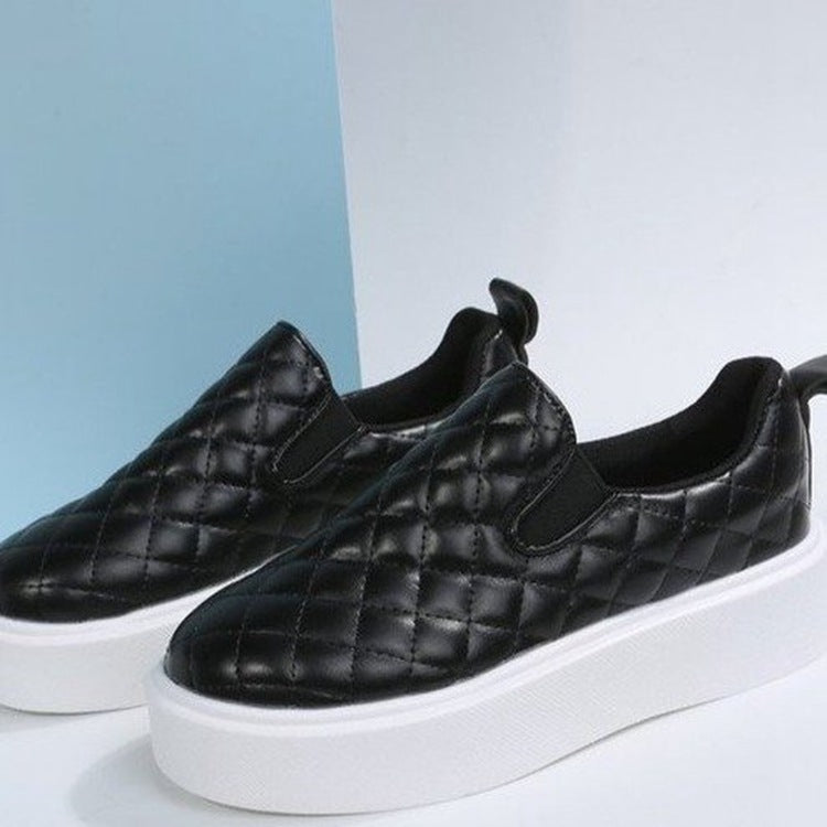 Plaid Platform Flats for Women | Trendy Round-Toe Low-Heel Shoes